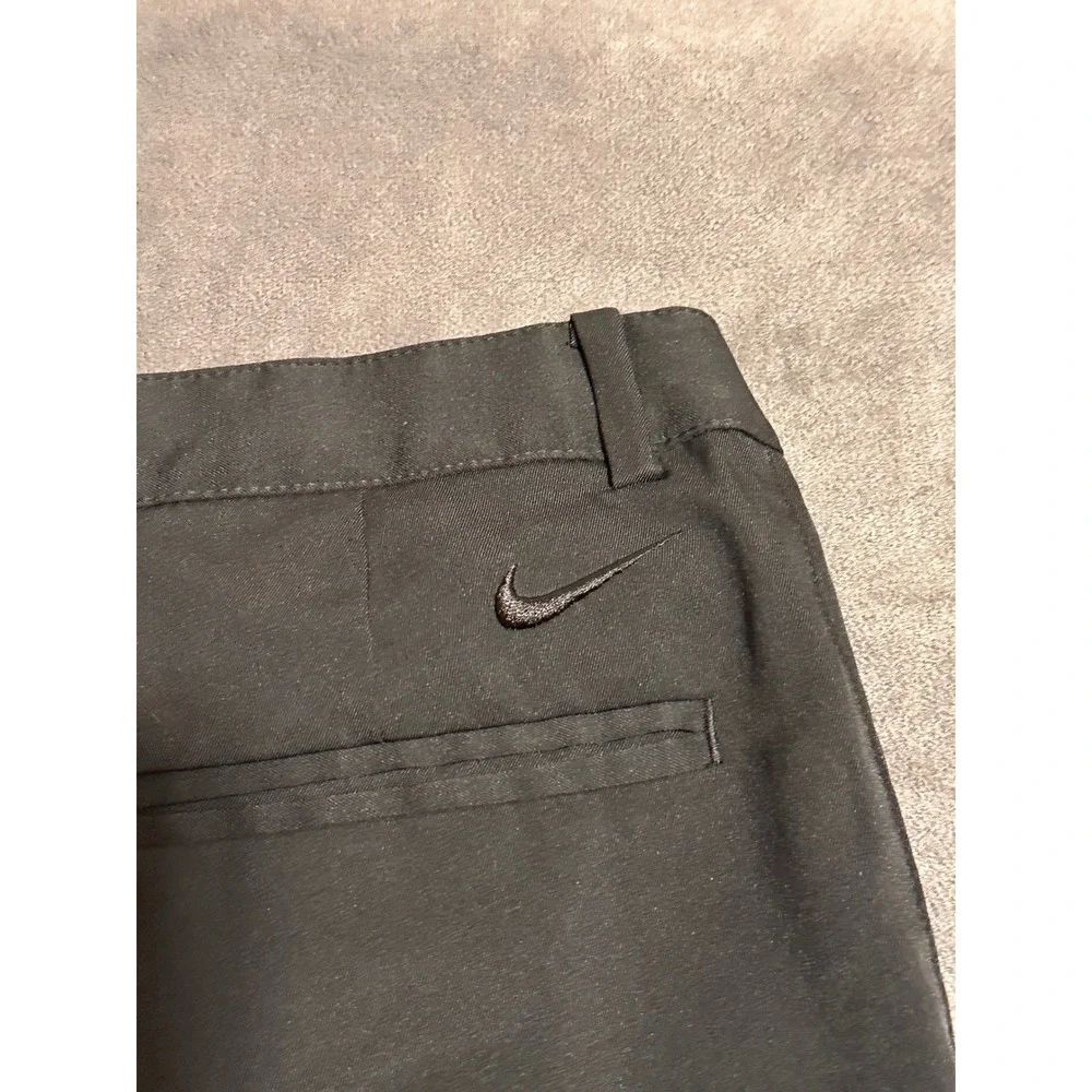 Nike Golf Dri-FIT Shorts Boys Small Black Adjustable Waist Flat Front